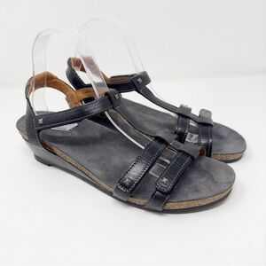 TAOS Wanderer Wedge Sandals
